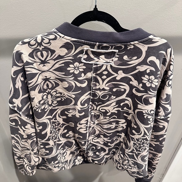 We The Free Printed Bubble Up Pullover - Picture 7 of 9